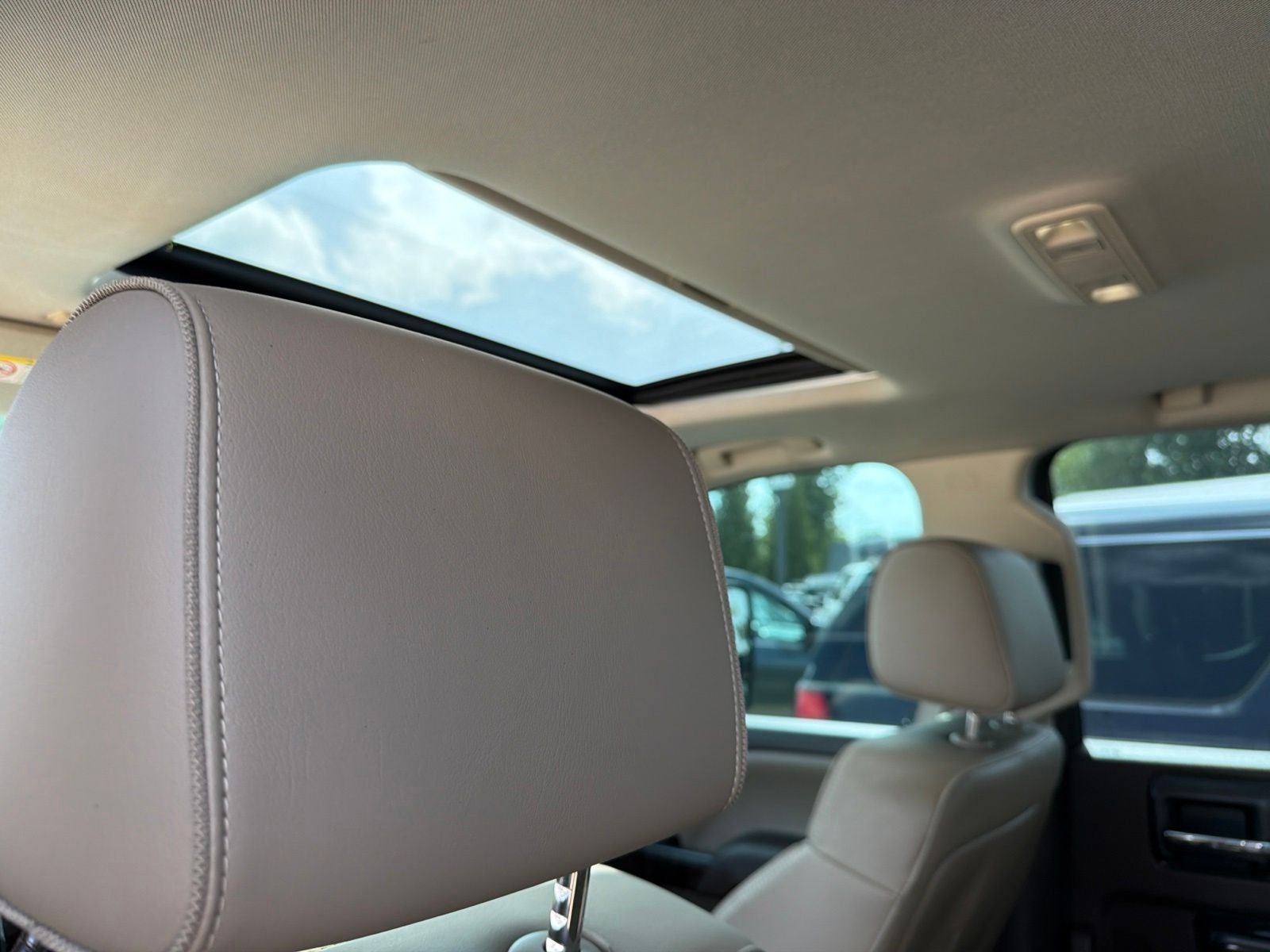 2015 GMC Sierra 2500 HD — interior view