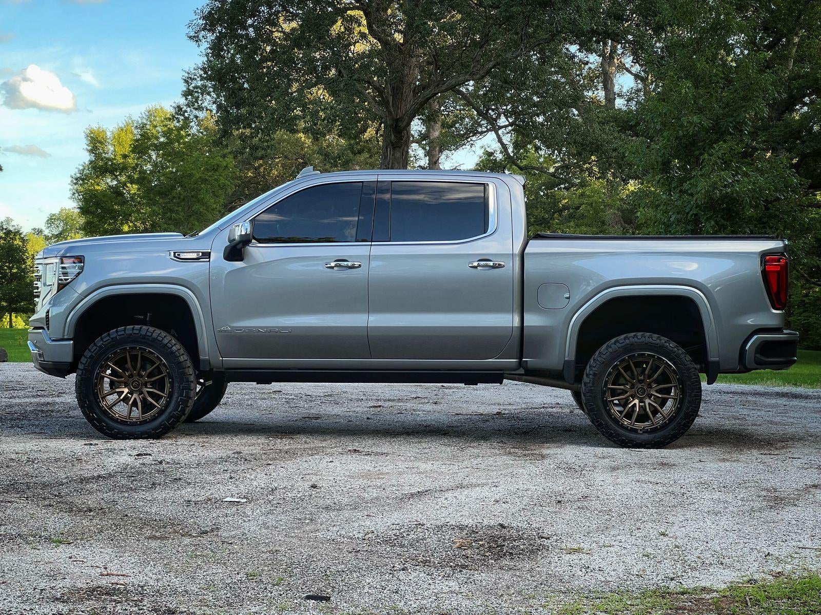 2023 GMC Sierra 1500 — side profile view